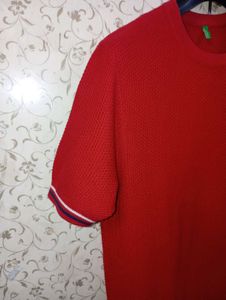 UCB Men's Red Textured knitted tshirt