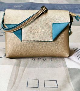 Baggit Chic Gold & Teal Sling Bag