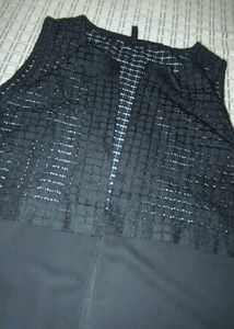 Chic Sleeveless Black Dress