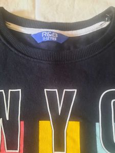 🎄Bundle of 4 Branded Tees🎄