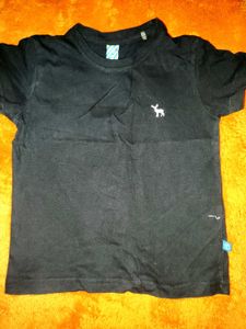 trendy black tshirt