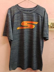 SKECHERS Athletic T-Shirt