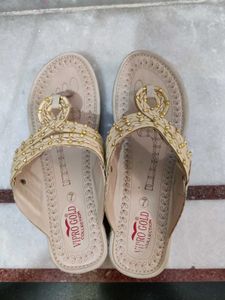 Stylish Vipro Gold Sandals