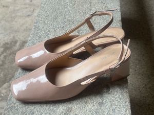 Chic Slingback Block Heels
