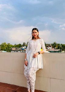 White &amp; Black Zigzag Print Kurta Set