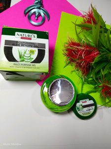 🌵NATURE'S ESSENCEMOISTURISING ALOE BEAUTY GEL
