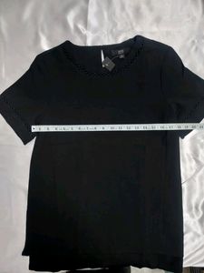 Imported Brand New Basic Black Top 🎀