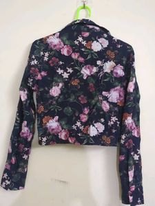 Floral Ruched Cropped Shirt