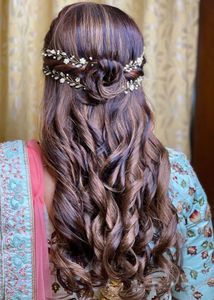 Elegant Pearl &amp; Crystal Hair Accessories (4pcs)
