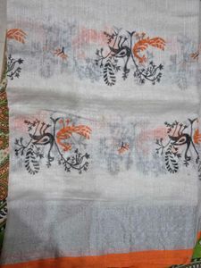 Elegant Saree with Bird Motif
