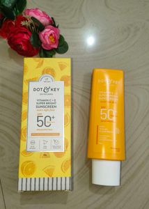 Dot & Key Vitamin C+E Sunscreen SPF 50