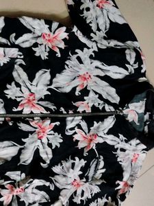 Stylish Floral Print Top