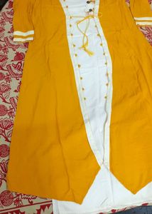 Yellow &amp; White Straight Kurti with Shrug | M Size