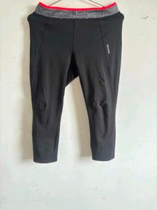 Women's Black Cropped Athletic Pants