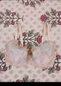 ⋆˚𝜗𝜚˚⋆Pretty lacy bras⋆˚𝜗𝜚˚⋆