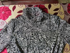 Plus Size Floral Print Top