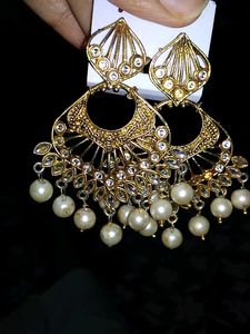 Elegant Gold Pearl Drop Earrings