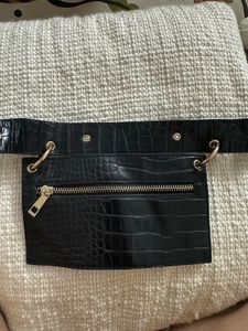 Black Belt With Pouch