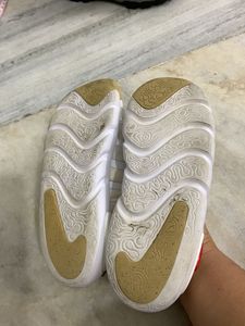 Unisex Cream Nike Slip-On Sneakers