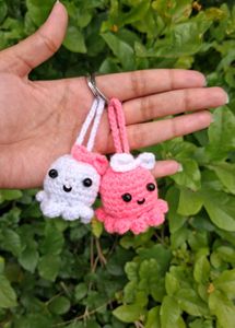 2 Octopus crochet keychain