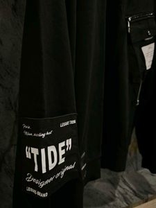 Designer.co Black Utility Pocket Top