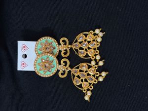Elegant Gold &amp; Mint Green Earrings