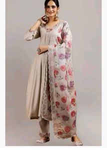 Elegant Kurta Set with Floral Dupatta