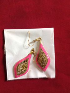 Fashionable Dangle Earrings Set