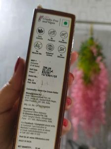 St.Botanica Caffeine Under Eye Cream Roller