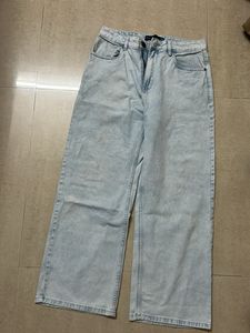 Light Wash Wide Leg Jeans