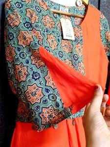 stylish Kurti with out tag &amp; skirt combo