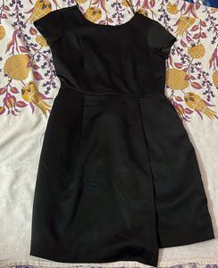 Elegant Black Short Sleeve Dress