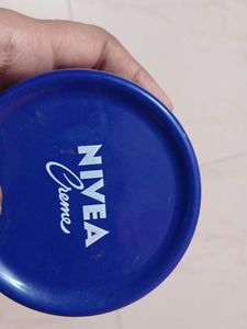 Nivea Creme Moisturizing Jar