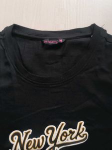 Black New York Tee