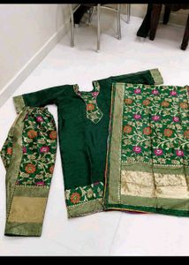 Elegant Green Embroidered Kurta Set