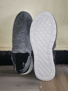 Tu Man Gray Knit Slip-On Sneakers(UK)