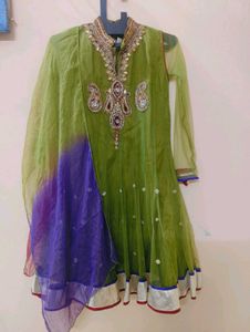 Exquisite Green Kurta Set with Embellishments