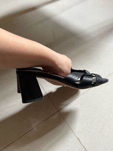 Stylish Black Block Heel Sandals