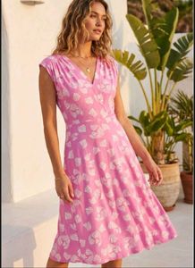 Beautiful Pink V-Neck Dress