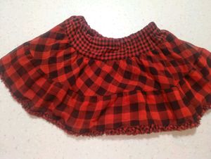red and black checkboard print skirt M size