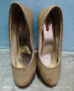 Sparkly Gold Heel Bellies