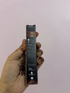 Staze 2-in-1 Liquid Lipstick