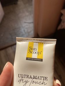 Combo Socks + Sunscoop Ultra Matte Sunscreen