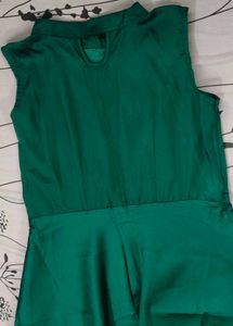 SALE 💰 Emerald Luxe Green Maxi Gown✨