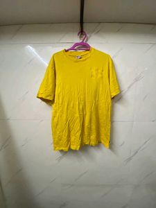 Casual yellow Tshirt