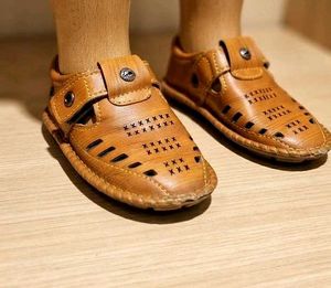 Stylish Men's Brown Leather Sandals