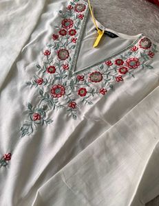 Embroidered White Kurta with Red Dupatta