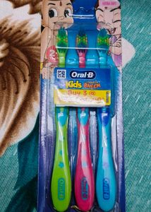 Oral-B Kids Toothbrush Set