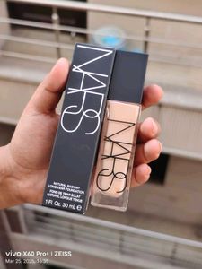 NARS Natural Radiant Longwear Foundation