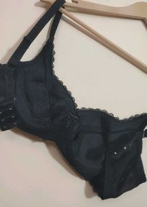 Black ⚫ Lace Design Bra For 34 D Bust